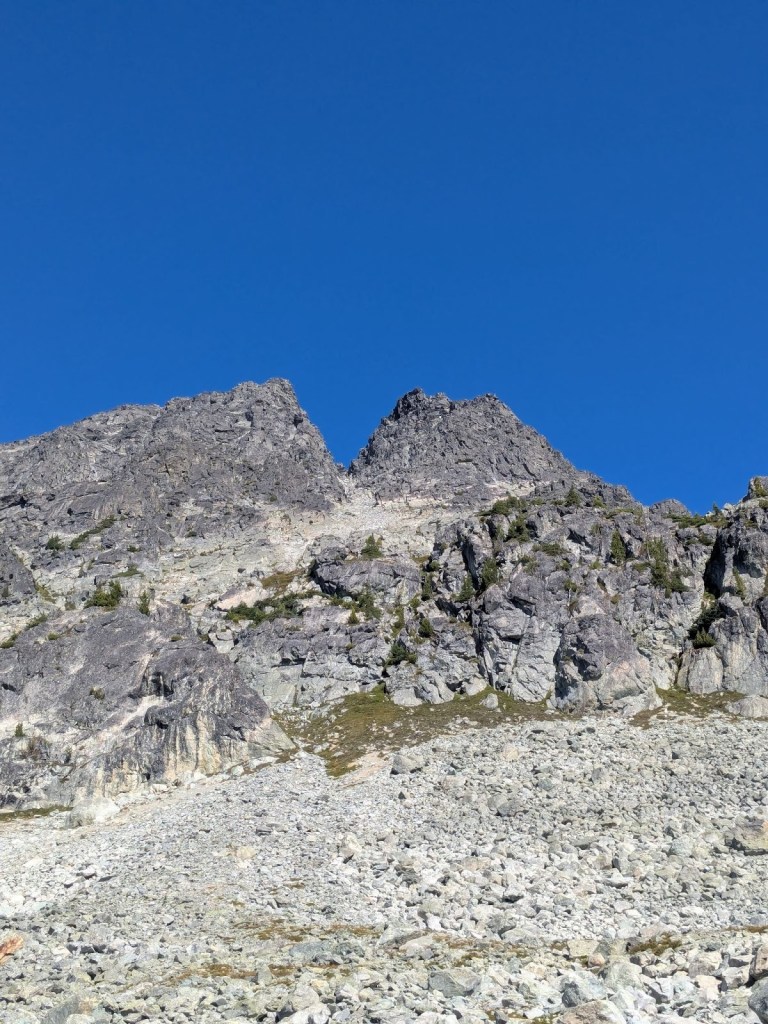 Final look at the Blackcomb and DOA buttresses, with the DOA couloir