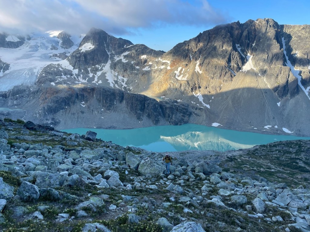 Start of the hike from Wedgemount lake to Mount Cook